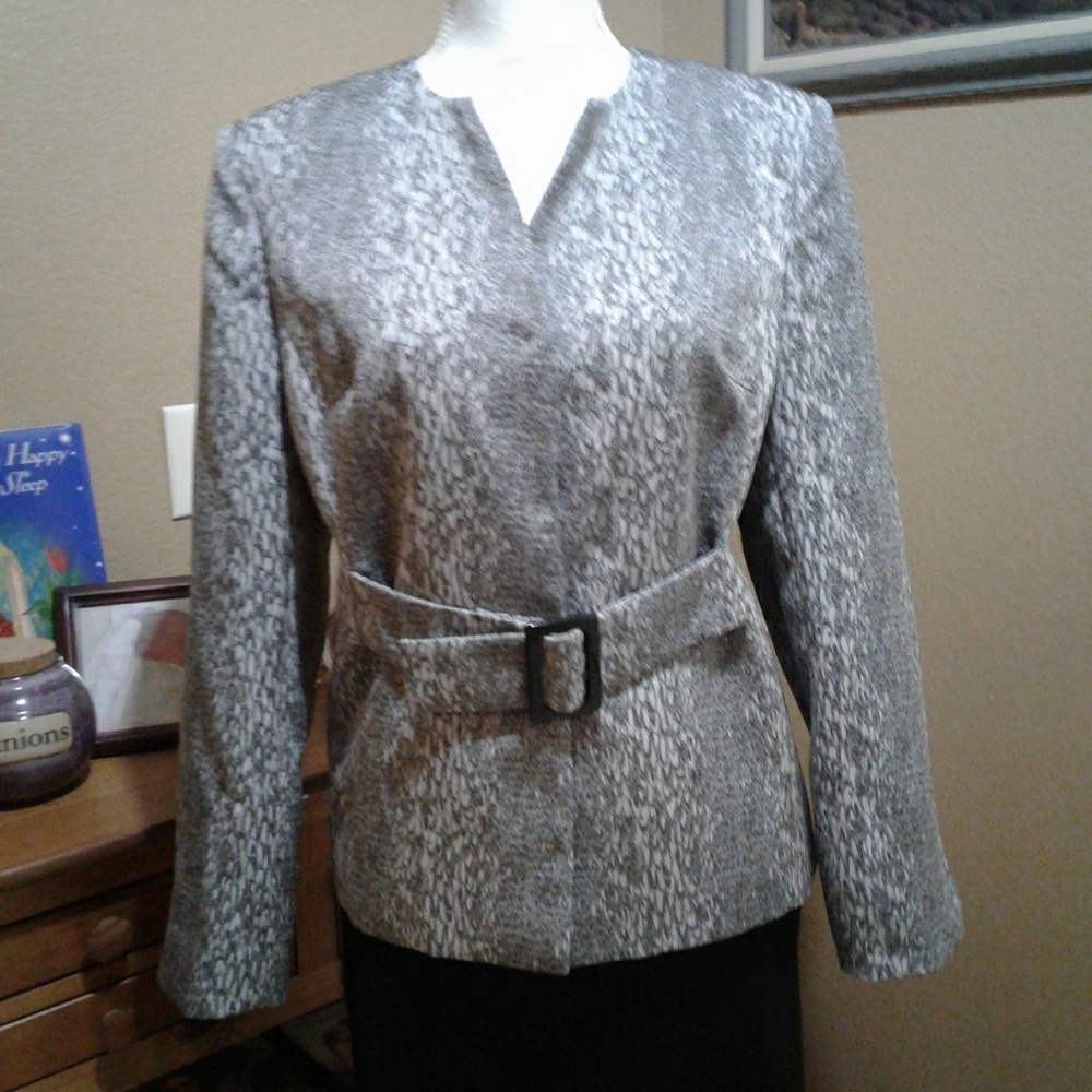 🌺 Gorgeous Danillo Snakeskin Print Blazer/Jacket